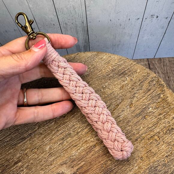 Pink Wristlet Purse Strap Macrame Pink Bag Charm Keychain Accessory NEW - Picture 3 of 3